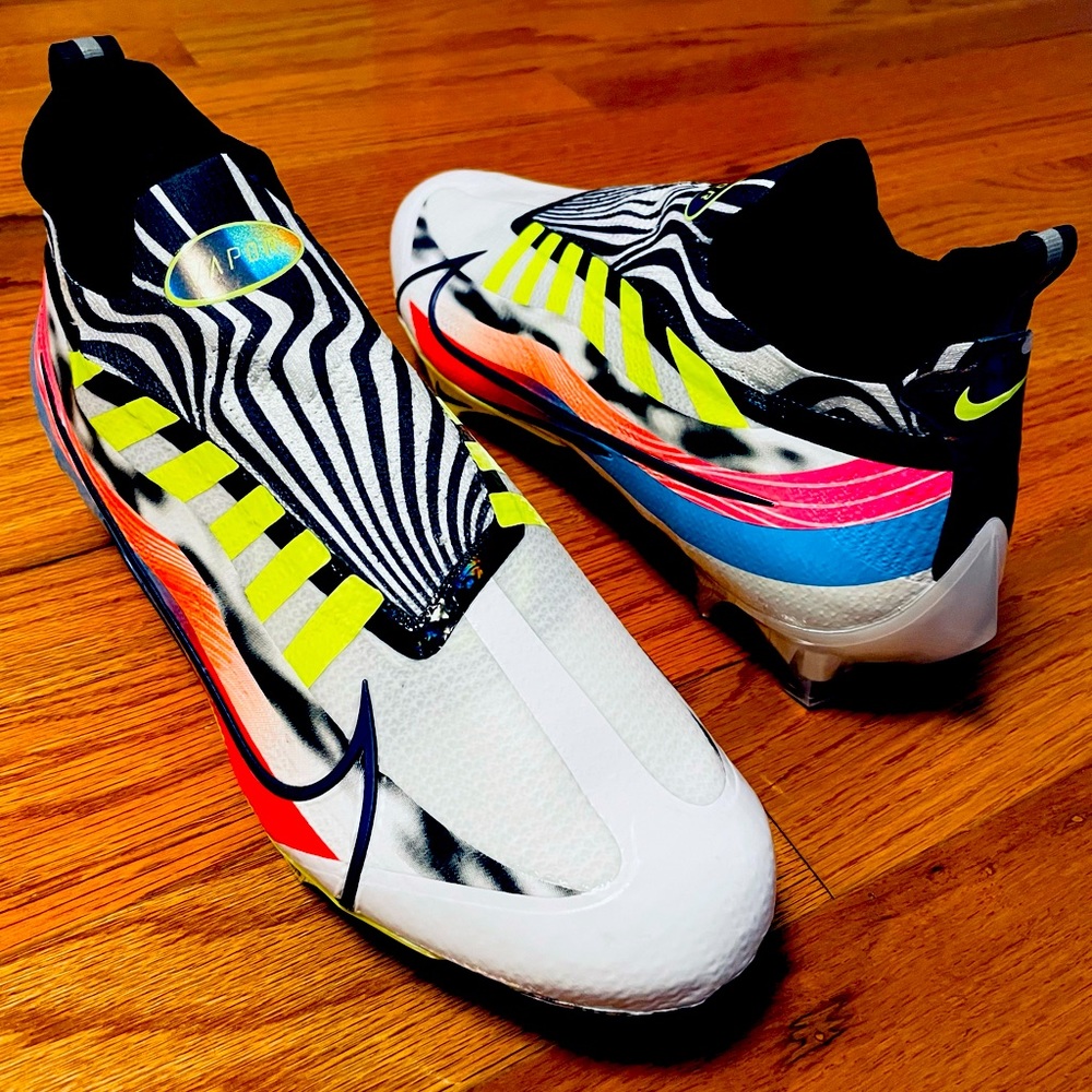 Nike Vapor Edge Elite 360 White Black Multicolor Football Cleats Size 14.5